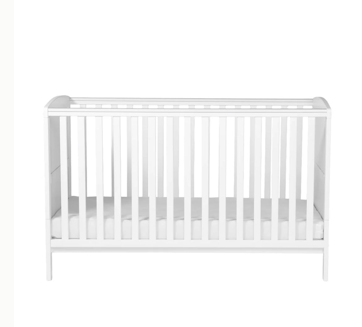 Bebe & Beyond Dreamer 2 Piece Room Set - White